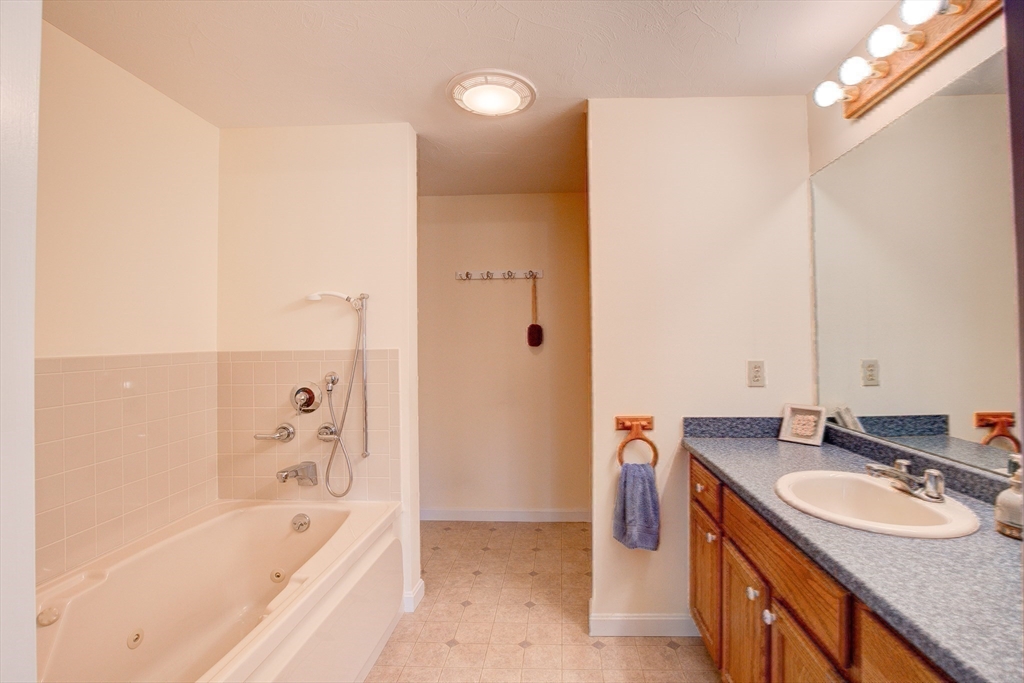 76 Saw Mill Pond Road, Unit 76 Fitchburg, MA 01420 - Photo 23 of 42