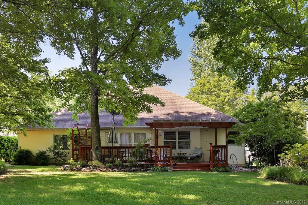 113 Banks Ridge Road Fort Mill, SC 29715 - Photo 20 of 21 a front view of a house with garden