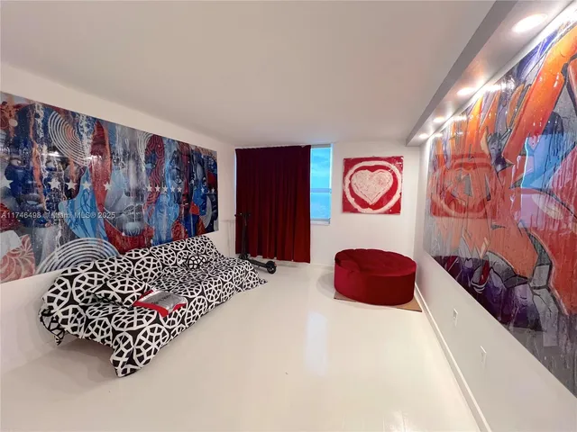 $5,800 | 650 West Avenue, Unit 2804, Miami Beach, FL 33139