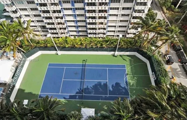 $5,800 | 650 West Avenue, Unit 2804, Miami Beach, FL 33139