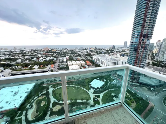 $5,800 | 650 West Avenue, Unit 2804, Miami Beach, FL 33139
