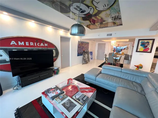 $5,800 | 650 West Avenue, Unit 2804, Miami Beach, FL 33139