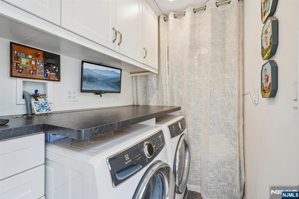 25 Daniel Court Ridgewood, NJ 07450 - Photo 20 of 42 Gallery Image 20