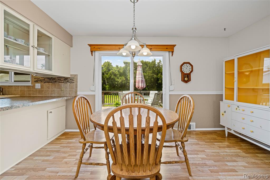 14743 Newburgh Road Livonia, MI 48154 - Photo 12 of 48