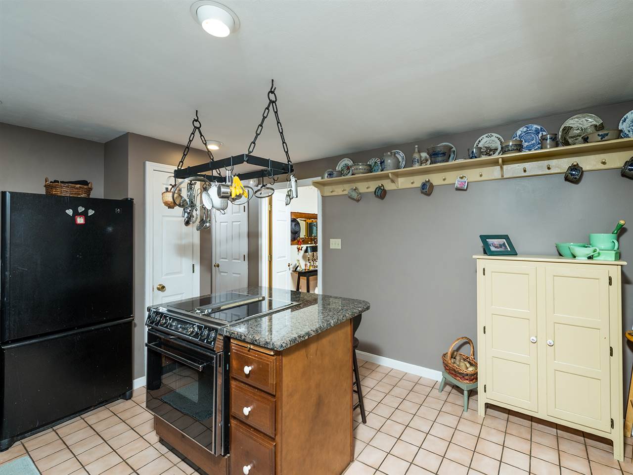 144 Clay Hill Road York, ME 03902 - Photo 10 of 32