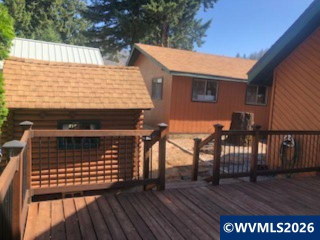 125 North Patton Road Detroit, OR 97342 - Photo 7 of 46