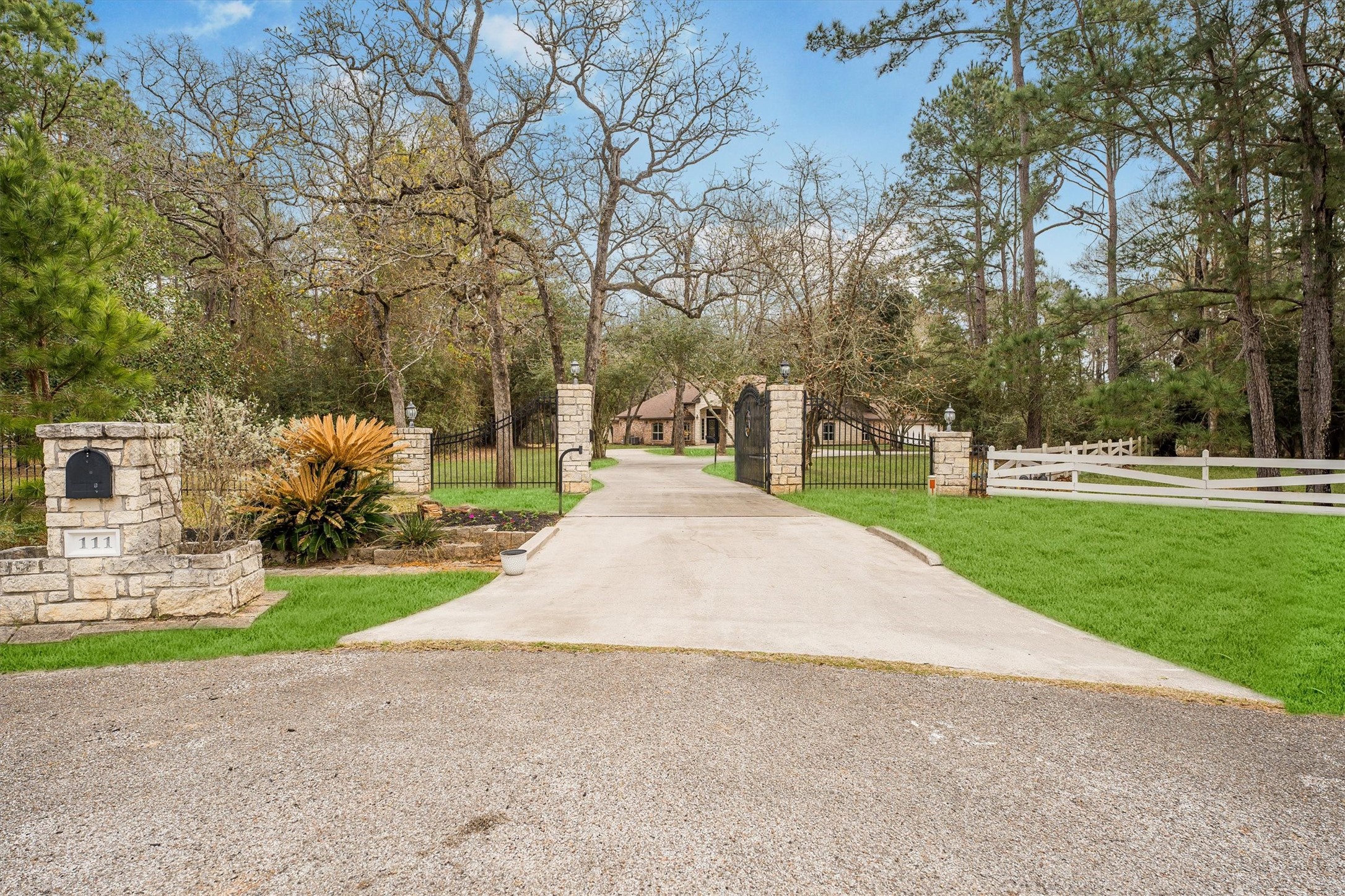 111 Whispering Meadow Magnolia, TX 77355 - Photo 2 of 49 Private Gated Entry