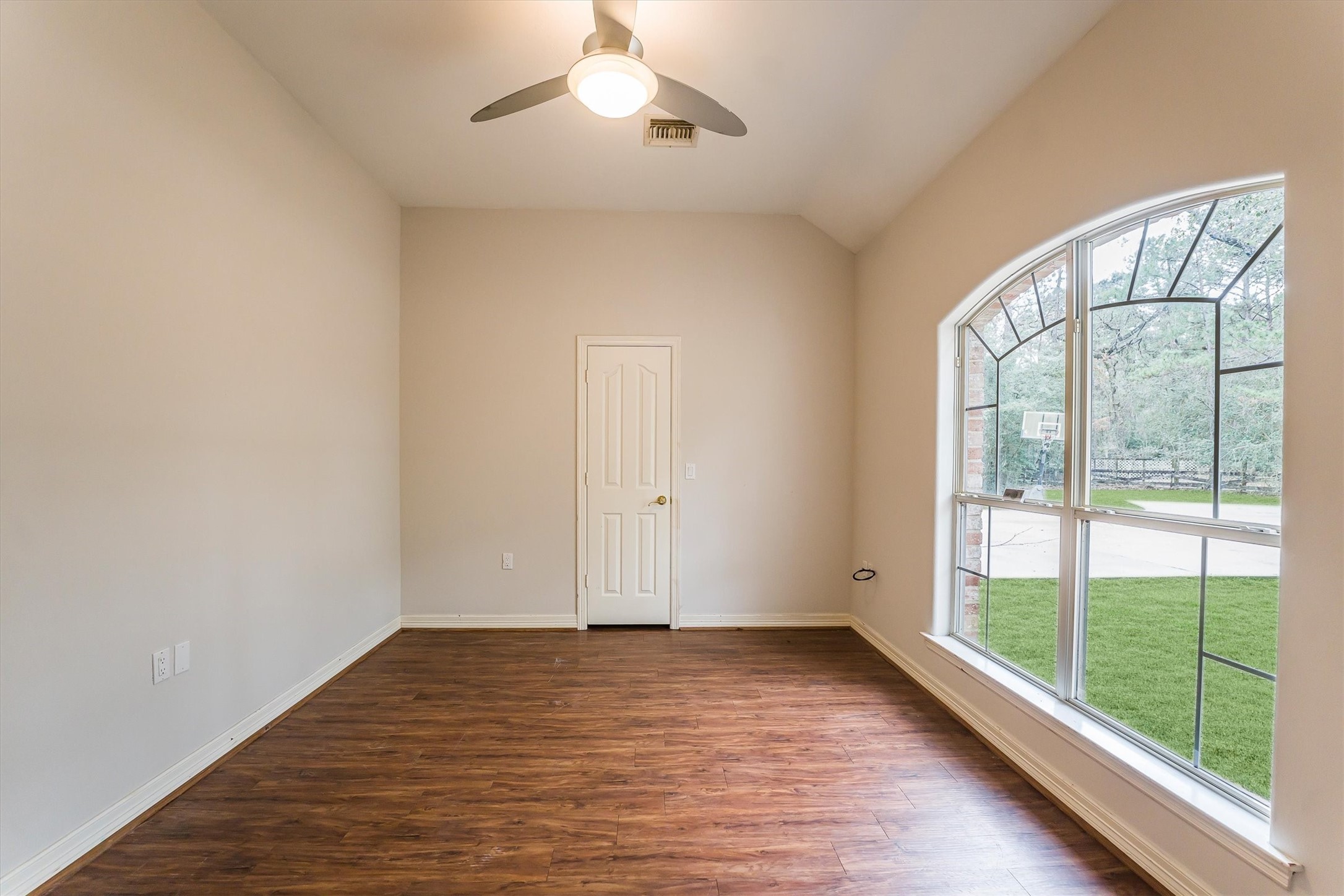 111 Whispering Meadow Magnolia, TX 77355 - Photo 48 of 49 Guest bedroom #2