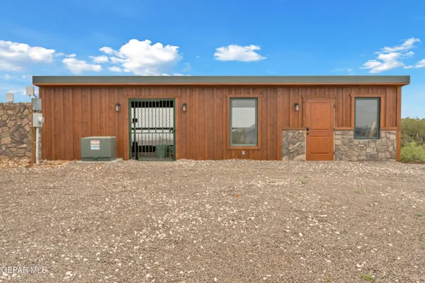 $5,750,000 | 2 Scenic Ridge Road South, Alpine, TX 79830