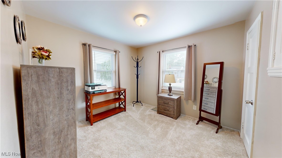 5253 Bridgewater Road Lyndhurst, OH 44124 - Photo 14 of 24