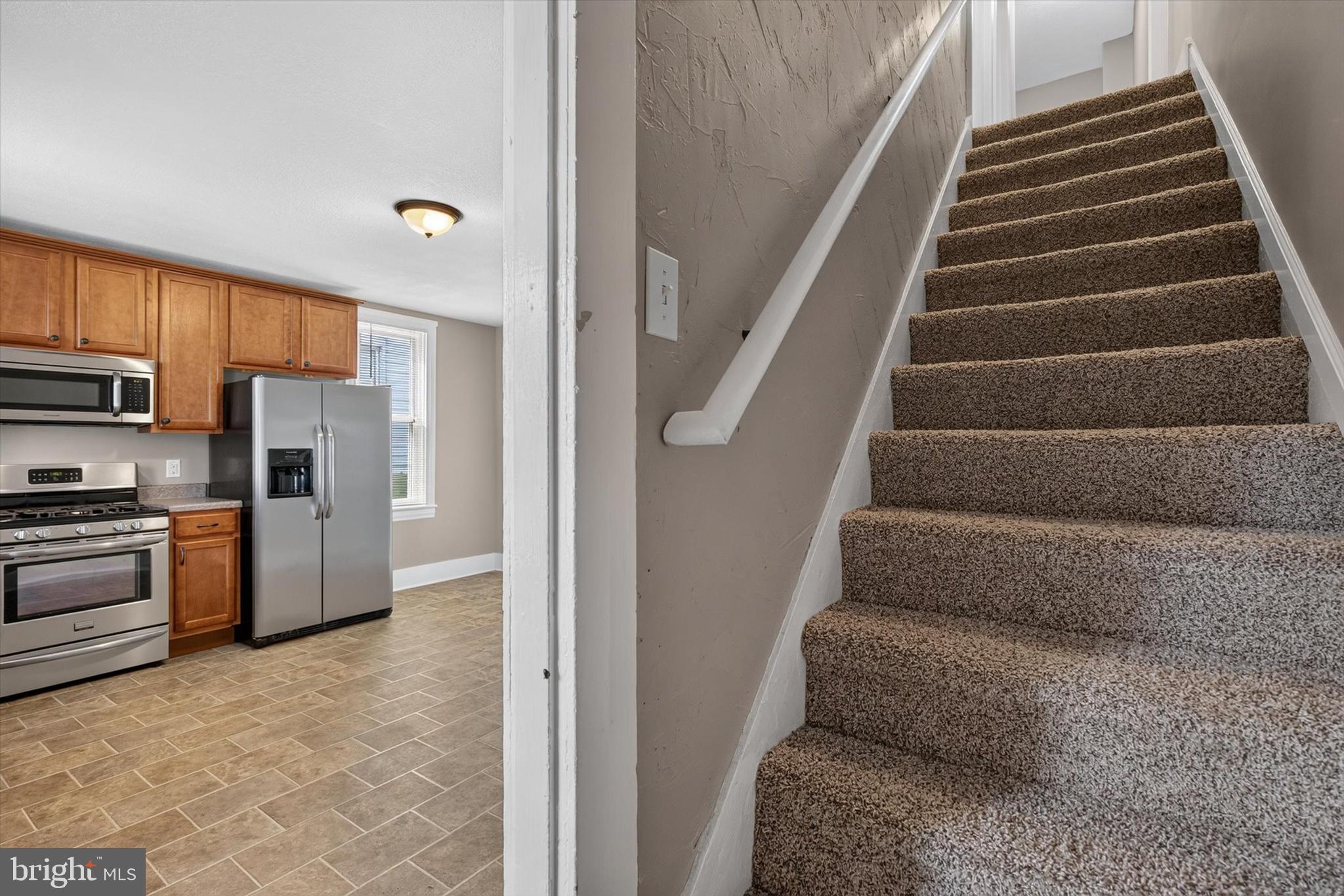 2463 South Queen Street York, PA 17402 - Photo 8 of 33