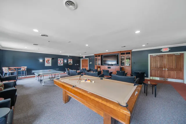 $510,000 | 4100 South Lake Drive, Unit 201, St. Francis, WI 53235