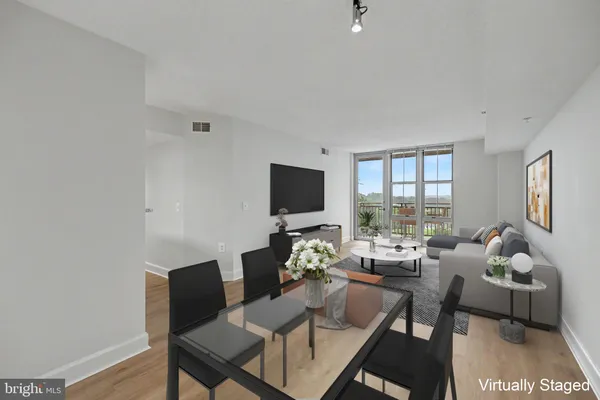 $400,000 | 11800 Sunset Hills Road, Unit 705, Reston, VA 20190