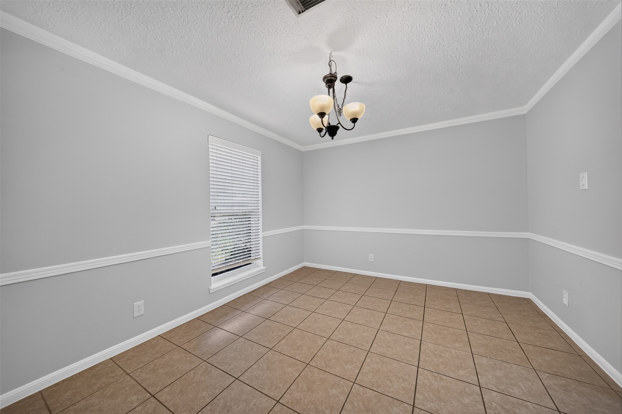 5211 Nodaway Lane Spring, TX 77379 - Photo 5 of 41