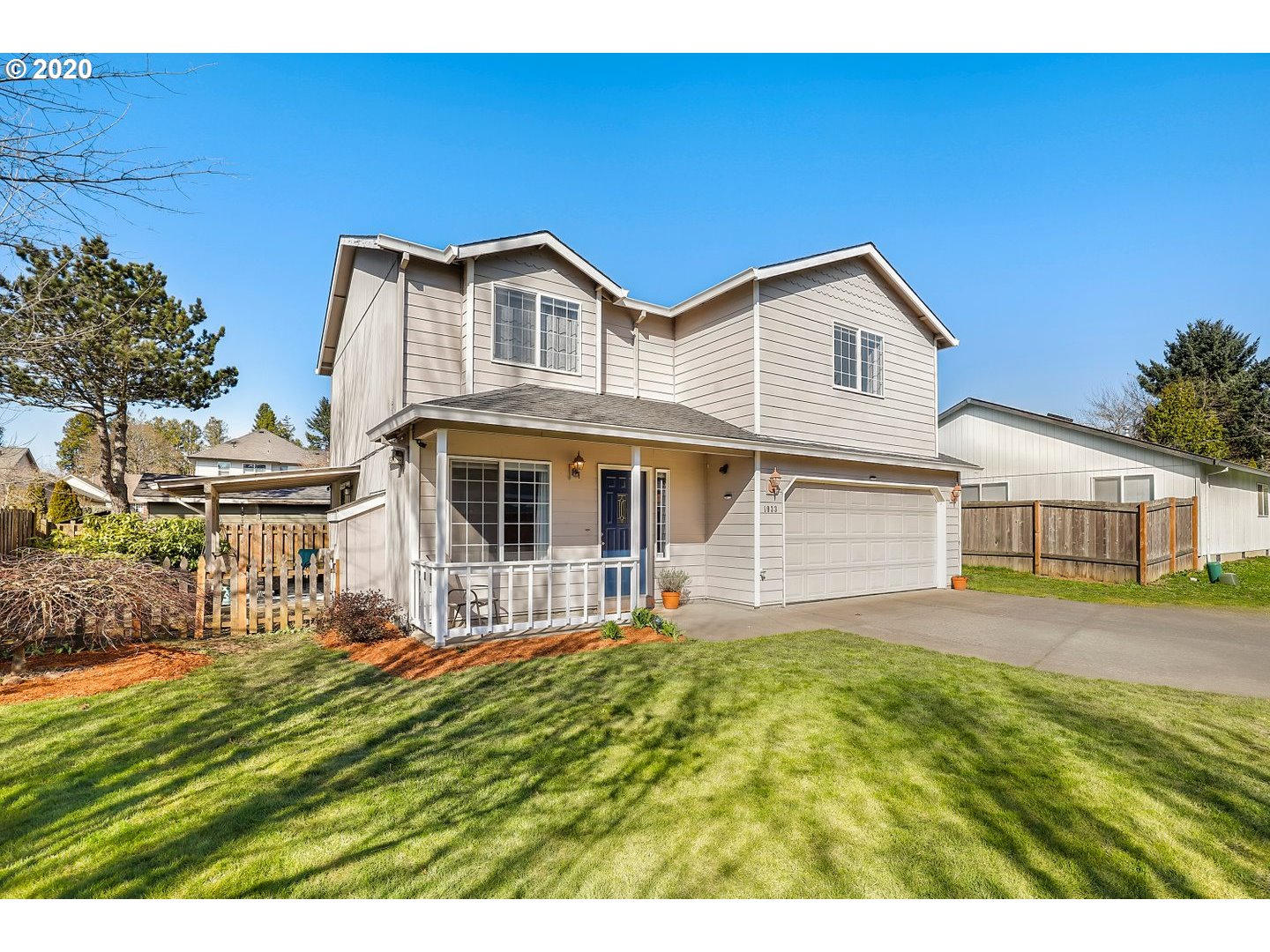 1033 Southeast Barnes Road Gresham, OR 97080 - Photo 2 of 25