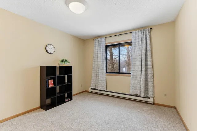 $189,900 | 46 East 13th Street, Waconia, MN 55387