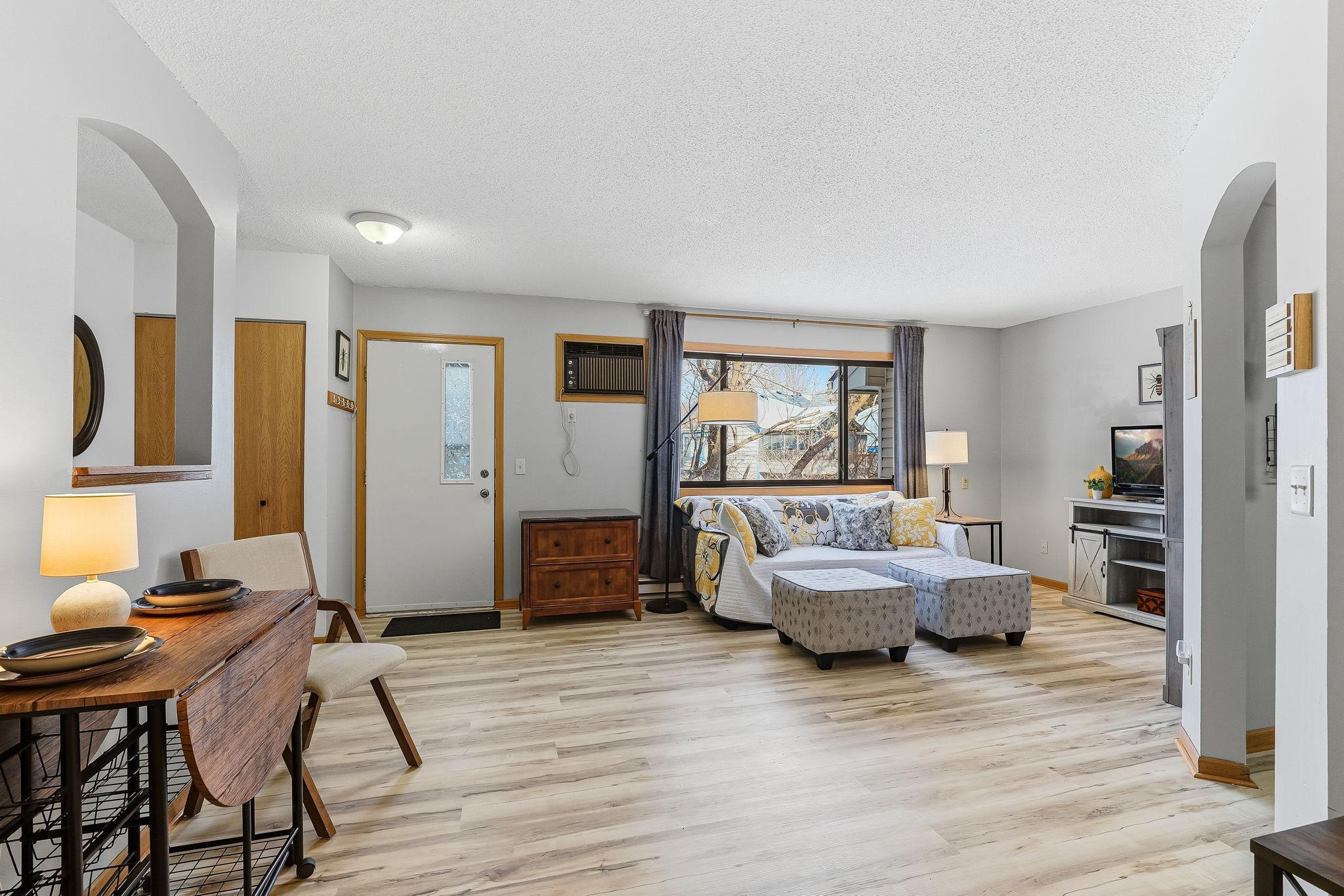 46 East 13th Street Waconia, MN 55387 - Photo 5 of 24