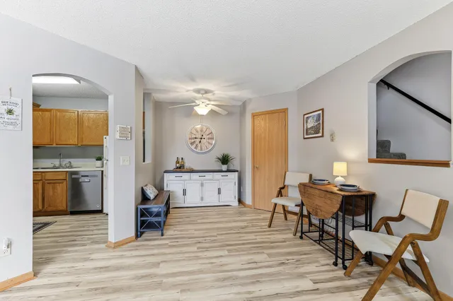 $189,900 | 46 East 13th Street, Waconia, MN 55387