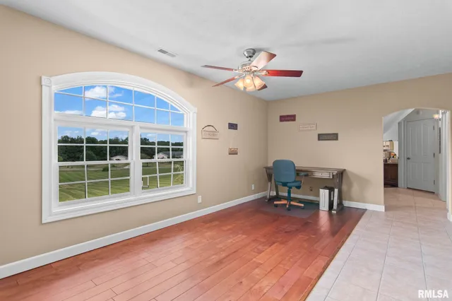 $850,000 | 13599 Woodland Drive, Athens, IL 62613