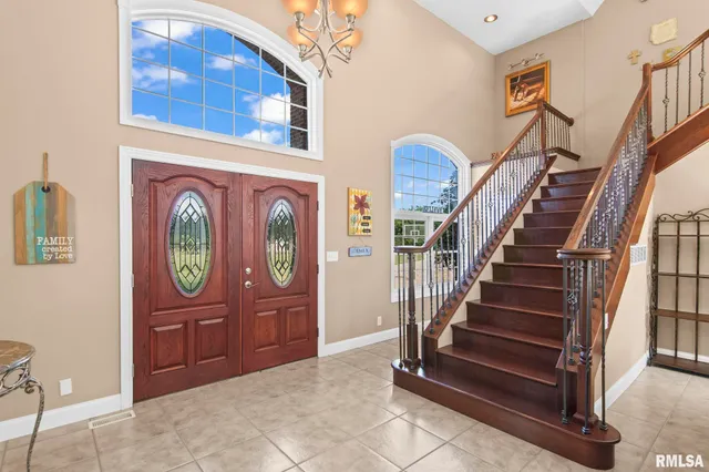 $850,000 | 13599 Woodland Drive, Athens, IL 62613