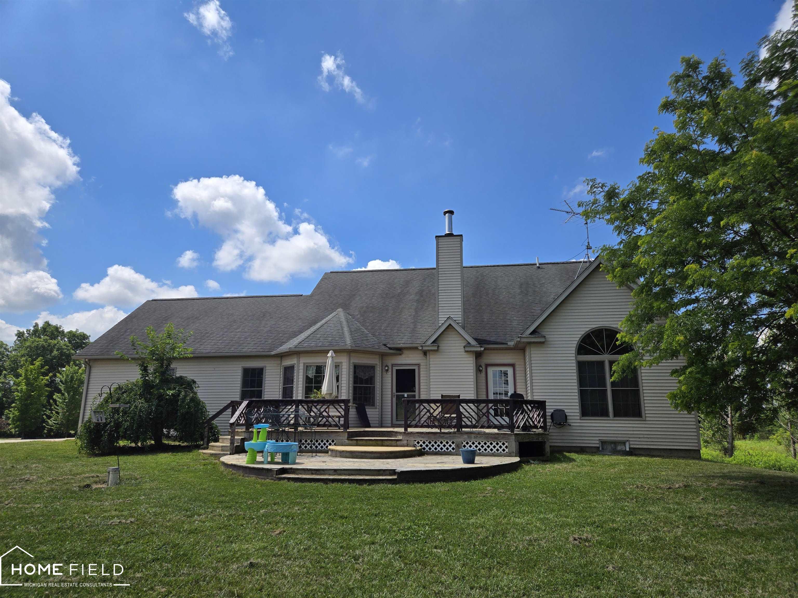 3370 Simpson Road Owosso, MI 48867 - Photo 5 of 47