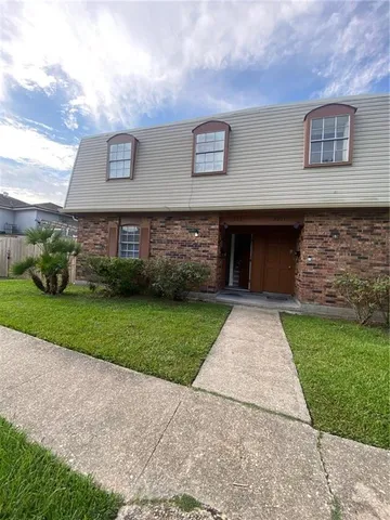 $1,800 | 2225 Neyrey Drive, Metairie, LA 70001