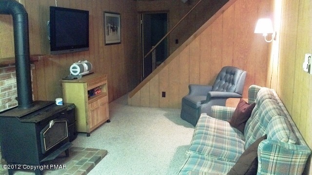 382 Ridge Road Pocono Lake, PA 18347 - Photo 8 of 12 Family Room