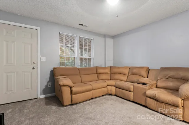 $220,000 | 601 Lex Drive, Charlotte, NC 28262