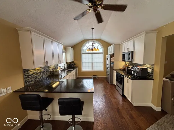 $445,000 | 4201 West Co Road 400 South, Muncie, IN 47302