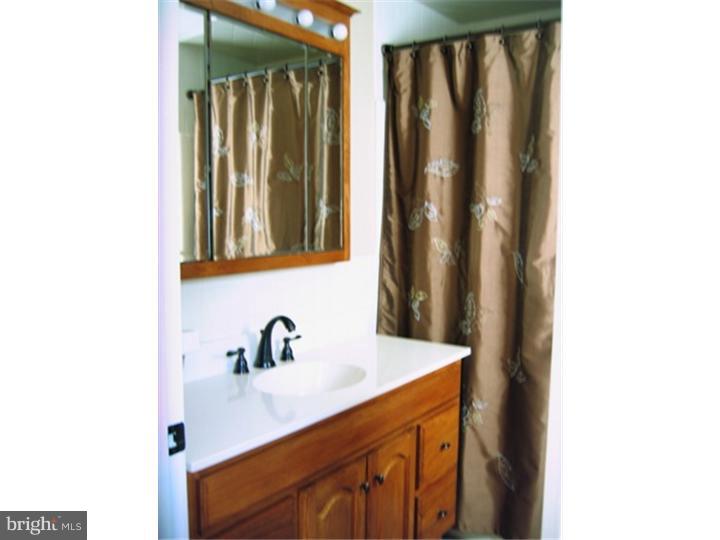 2636 Wendy Road Havertown, PA 19083 - Photo 16 of 23