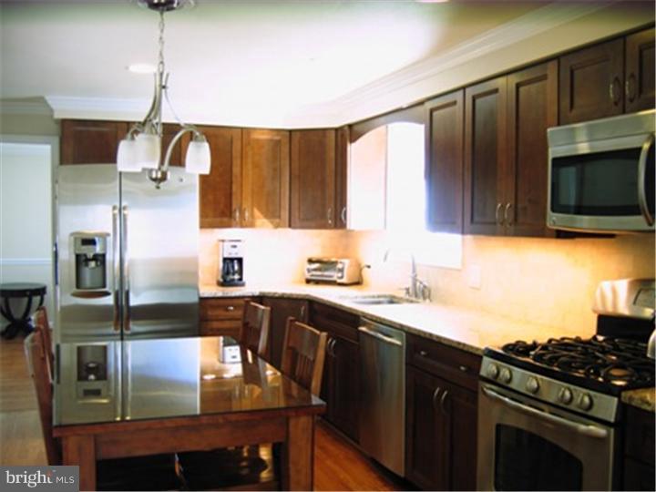 2636 Wendy Road Havertown, PA 19083 - Photo 9 of 23