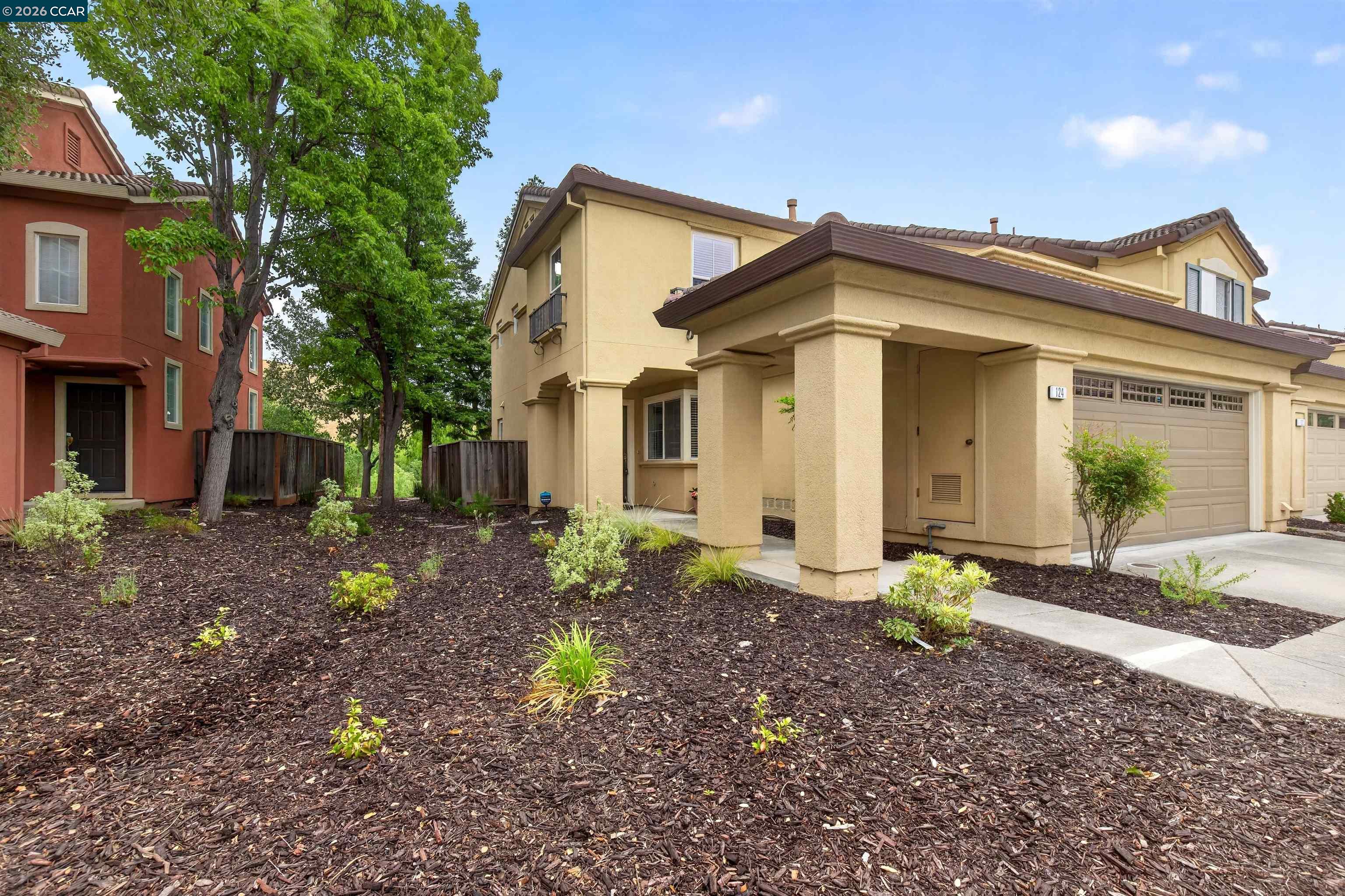 124 Coralflower Lane San Ramon, CA 94582 - Photo 3 of 47 a view of a house with a yard