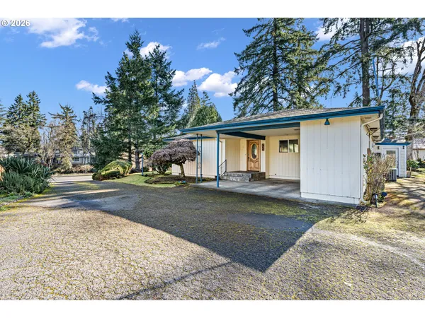 $560,000 | 731 South River Road, Cottage Grove, OR 97424