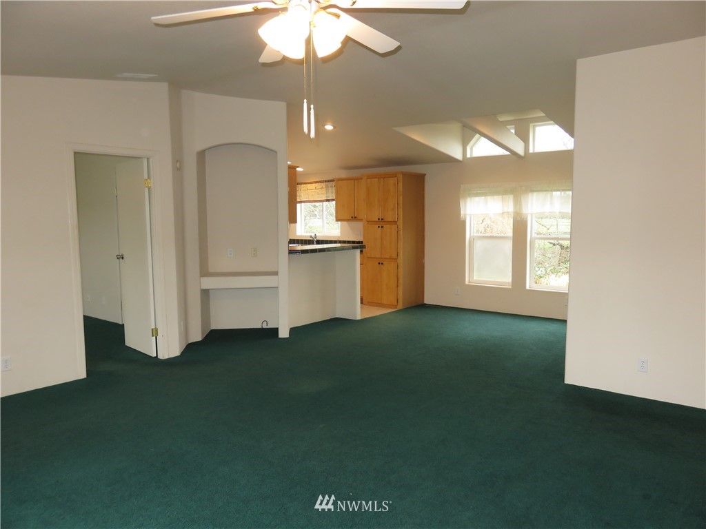 1242 Ocean Beach Road Hoquiam, WA 98550 - Photo 5 of 27 Gallery Image 5