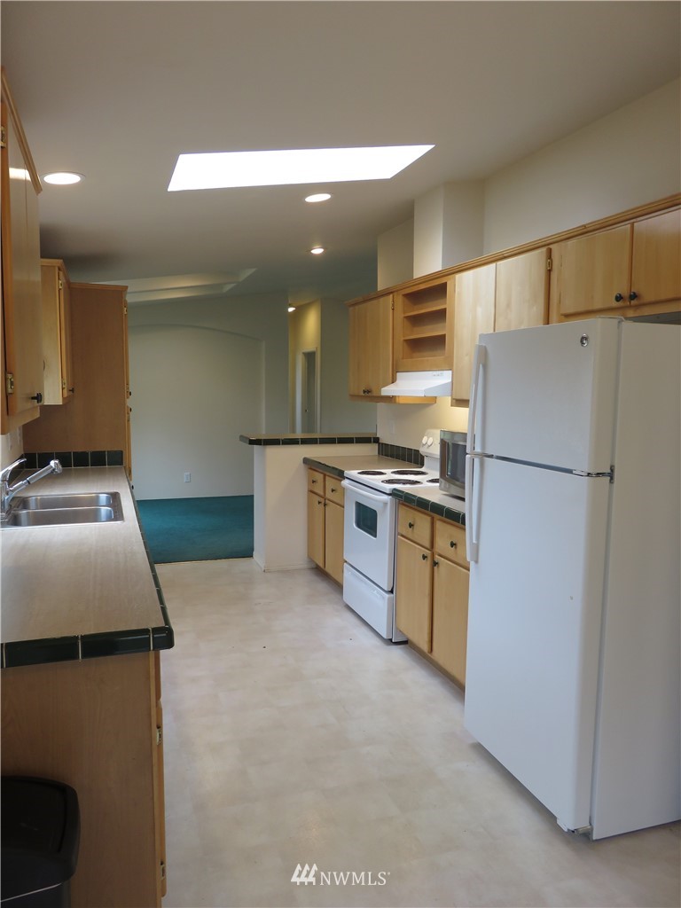 1242 Ocean Beach Road Hoquiam, WA 98550 - Photo 9 of 27 Gallery Image 9