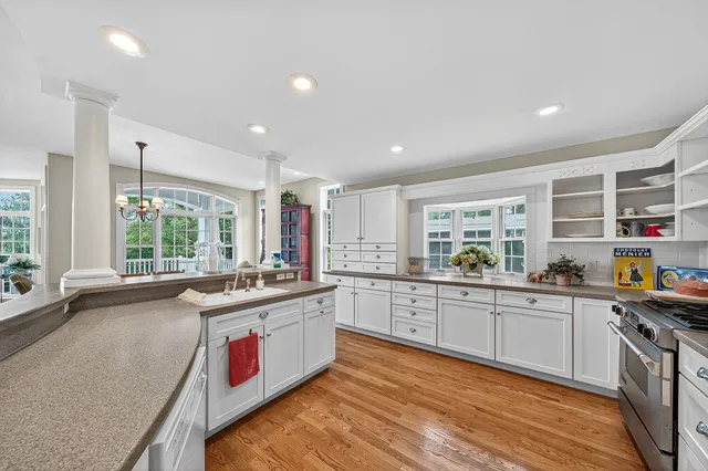 $995,000 | 60757 Beechwood Lane, Cassopolis, MI 49031