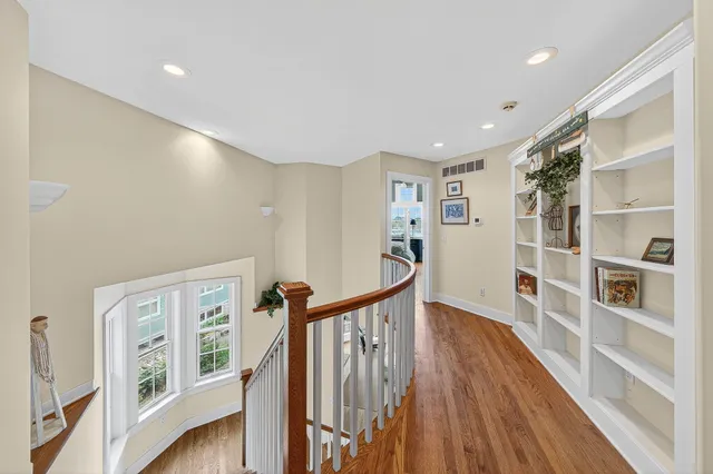 $995,000 | 60757 Beechwood Lane, Cassopolis, MI 49031