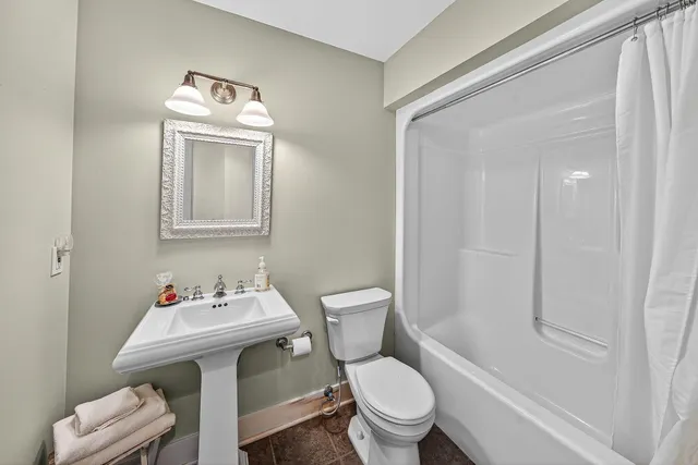 $995,000 | 60757 Beechwood Lane, Cassopolis, MI 49031