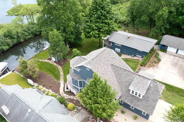 $995,000 | 60757 Beechwood Lane, Cassopolis, MI 49031