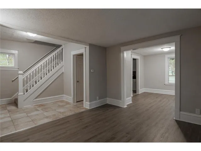 $2,600 | 3815 2nd Avenue South, Minneapolis, MN 55409