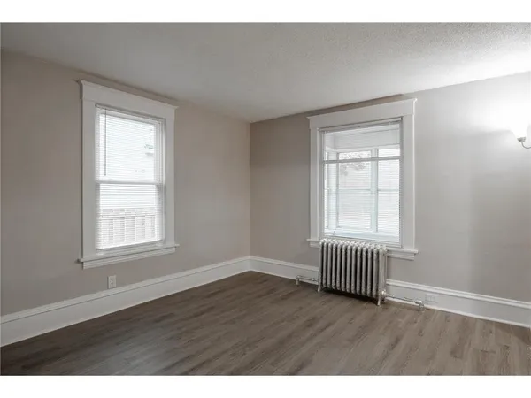 $2,600 | 3815 2nd Avenue South, Minneapolis, MN 55409