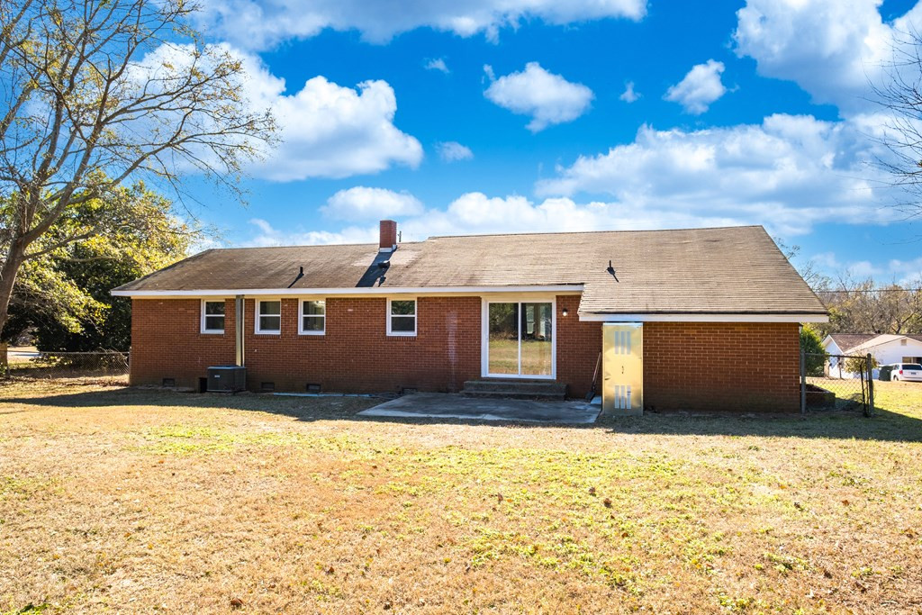 5425 Oakcrest Road Sumter, SC 29154 - Photo 4 of 29