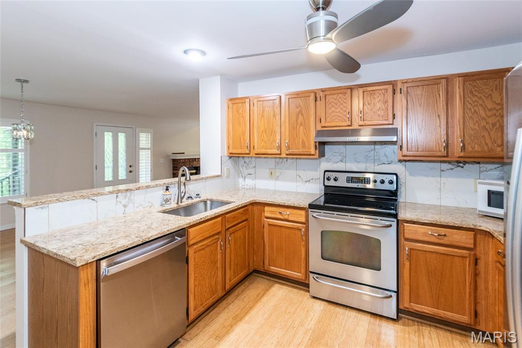 39 Ridgeview Cir Court Ballwin, MO 63021 - Photo 11 of 47