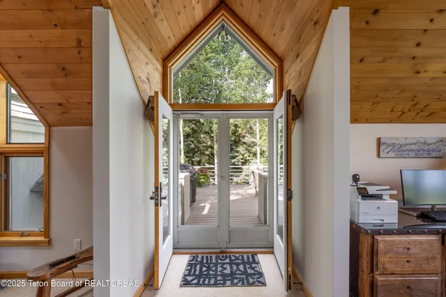 $5,500,000 | 3065 Mountain Maple Lane, Wilson, WY 83014