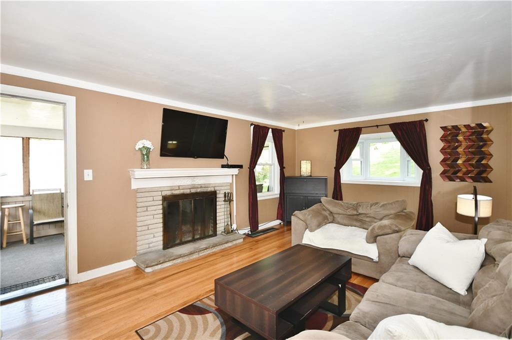 211 McMurray Road Pittsburgh, PA 15241 - Photo 9 of 24 Gallery Image 9
