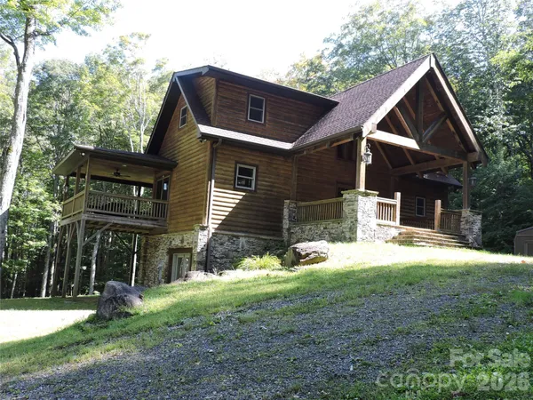 $699,500 | 103 Chucks Lane, Bakersville, NC 28705