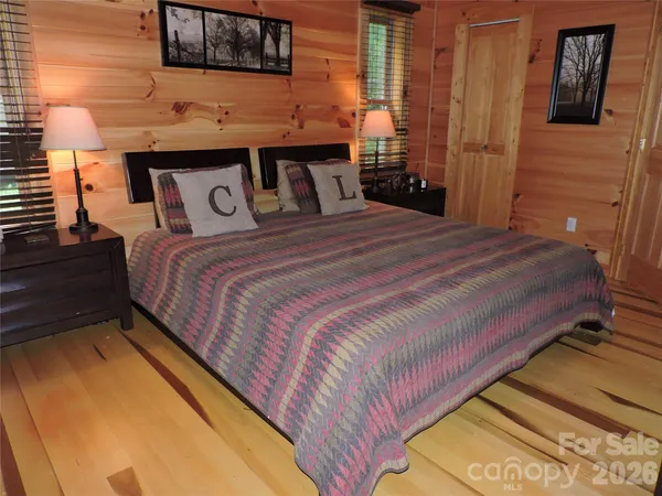 $699,500 | 103 Chucks Lane, Bakersville, NC 28705