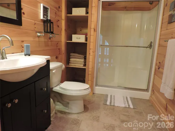 $699,500 | 103 Chucks Lane, Bakersville, NC 28705