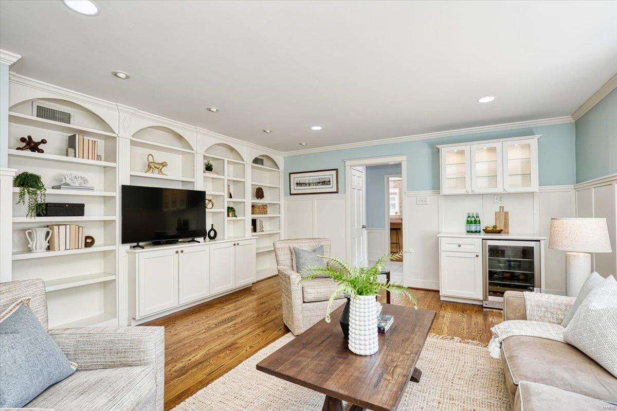 7436 Byron Place Clayton, MO 63105 - Photo 11 of 28