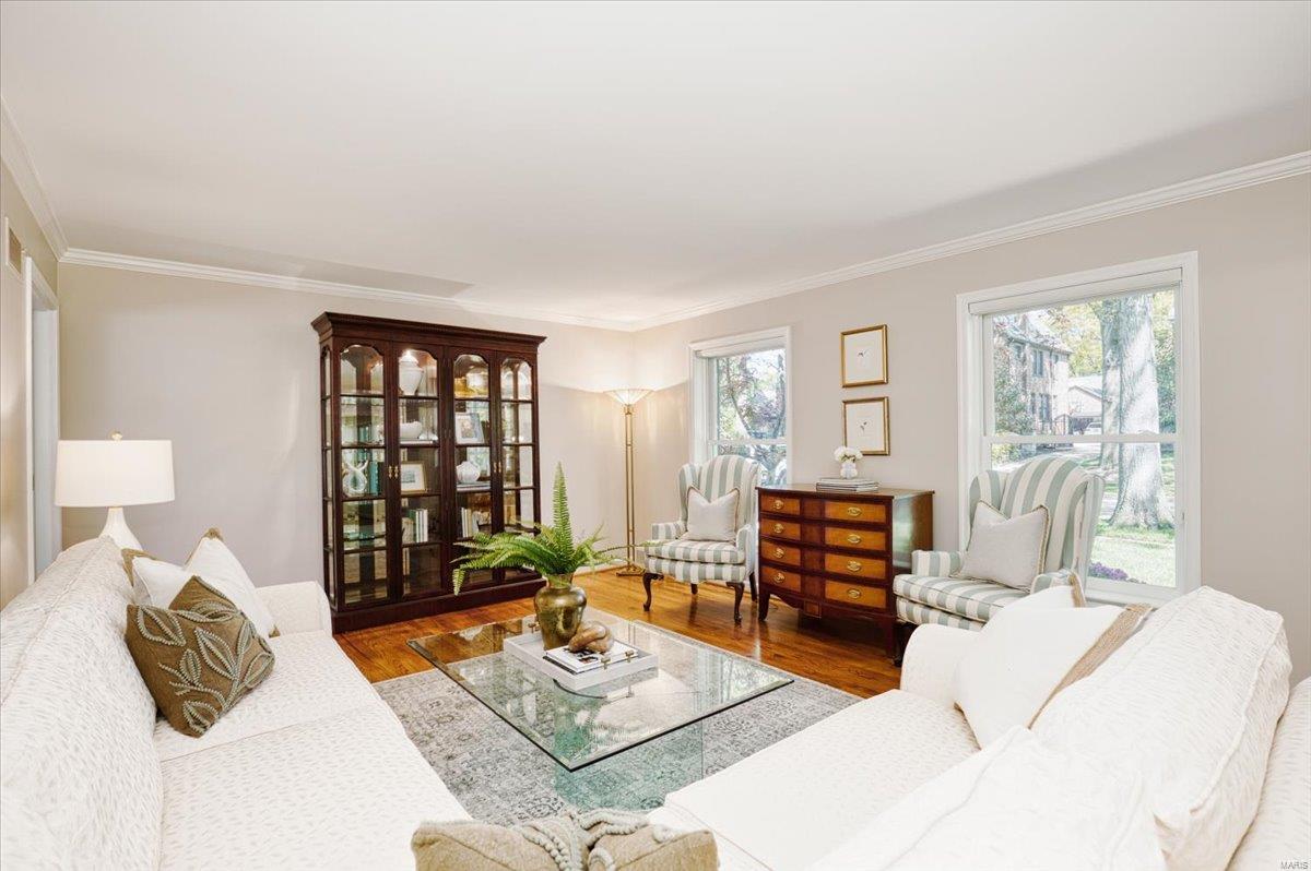 7436 Byron Place Clayton, MO 63105 - Photo 4 of 28